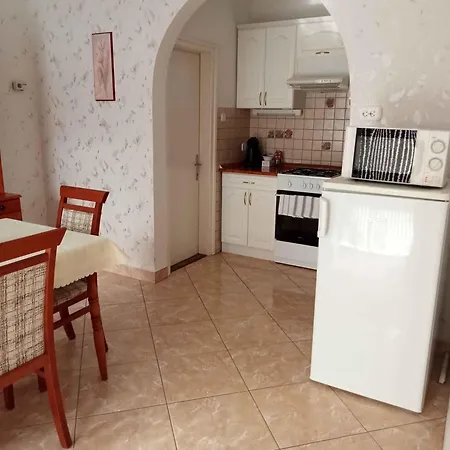 In - Balaton 19992 Apartamento *