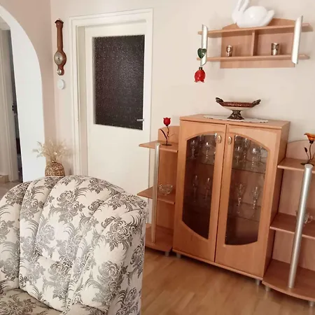 Apartmán In Siofok/balaton 19992 *