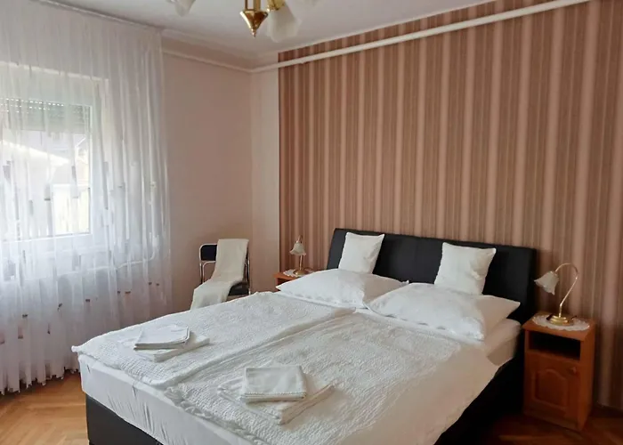 In - Balaton 19992 Siófok