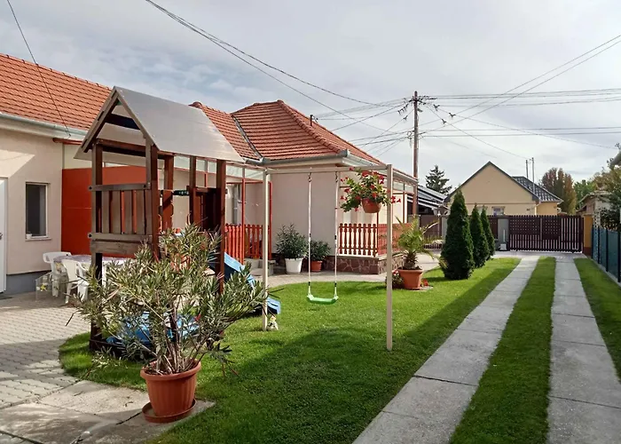 In - Balaton 19992 Apartman Siófok